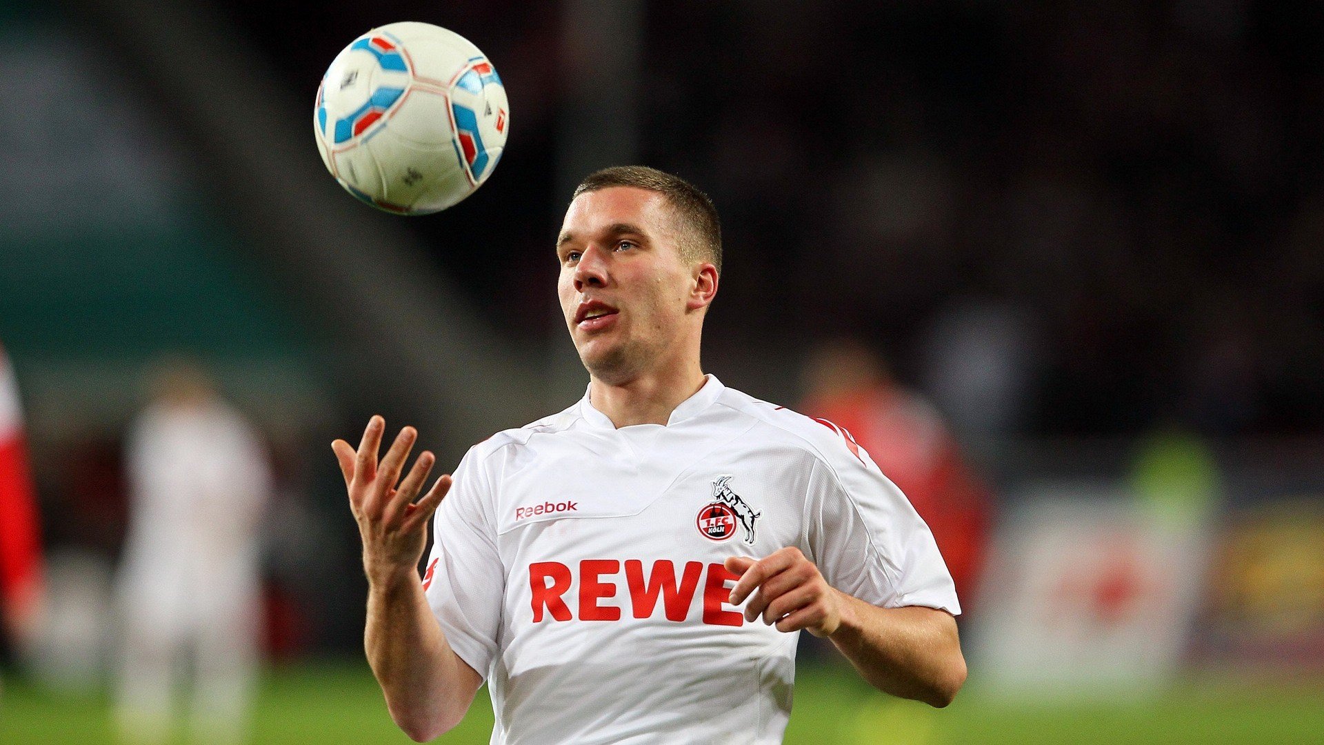 _魔术队不懈追求，训练场勤奋不止_，魔术队百度百科