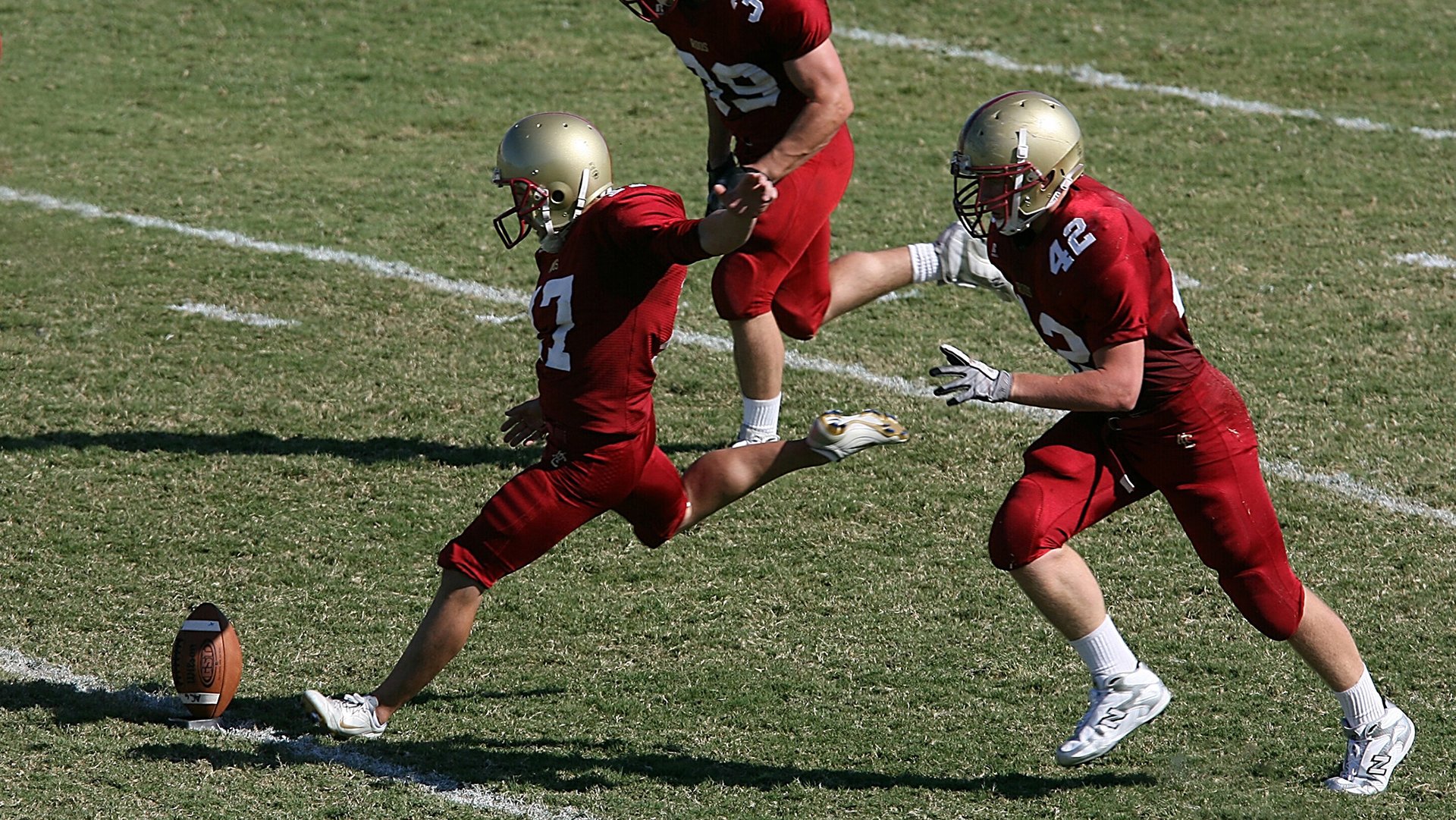 破纪录时刻：历史上最令人振奋的足球瞬间，震撼足球